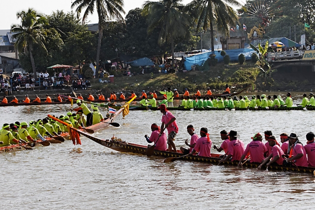 Phimai boat races-081